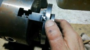 Токарный патрон по дереву. Хищник ? Своими руками. Экономим деньги.