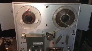 AKAI 1710W 4 Track Valve Tubes Reel to Reel Stereo Tape Recorder