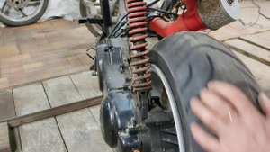 Миничоппер из старого скутера. Установка заднего колеса от ВАЗ  r13