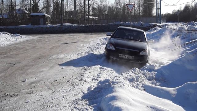 Пятнашка унизила Приру по снегу , да я тут на своей девятке проеду! смотреть онлайн