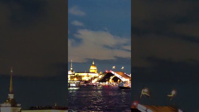Развод мостов - проплывая по Неве смотреть онлайн