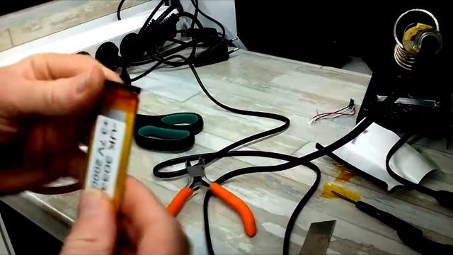 Переделываем аккумулятор смартфона