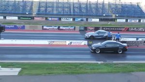Toyota Supra против Jeep SRT и против BMW - дрэг-рейсинг