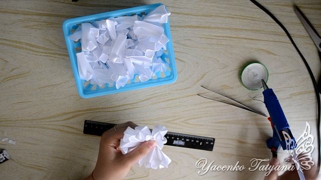 Мастер класс по пышных резинок "Шариков" к 1 сентября в школу / DIY смотреть онлайн