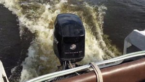 Моторный катер Москва 2 с мотором Mercury 60 EFI ELPT