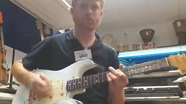 Fender Stratocaster 60s classic player 2006 смотреть онлайн