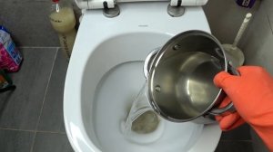 Идеально чистый УНИТАЗ без химии! Секрет раскрыт! Как убрать известковый налёт,мочевой камень!