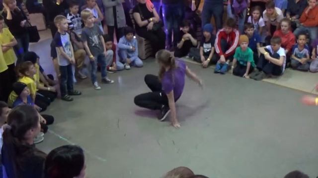 Максим и Тимофей vs Димос и Олеся True Motion 5 смотреть онлайн