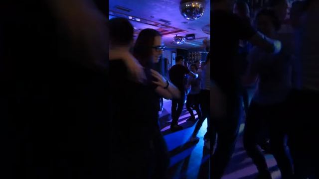 Антон СКС и ЮлияКо бачата 11feb17 смотреть онлайн