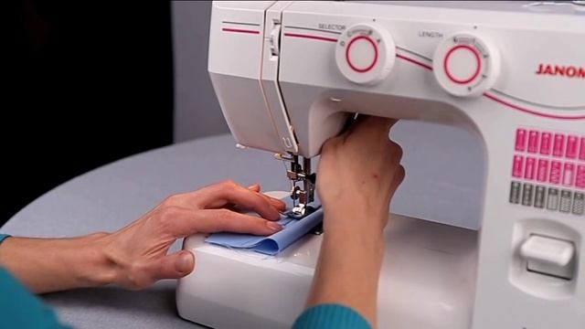 Уроки шитья Janome - выполнение петли (обычной лапкой) смотреть онлайн