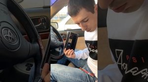 Меняем штатную магнитолу в Toyota Premio 240!