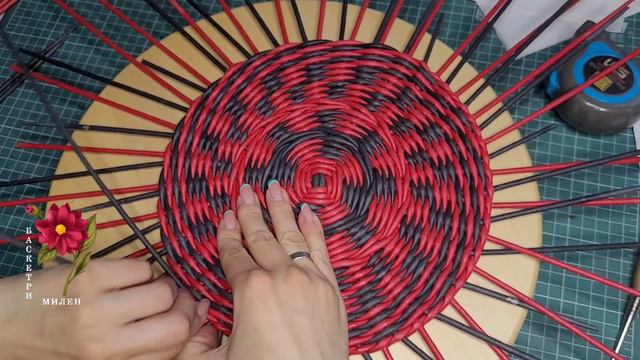 Плетёный поднос "Инь и ян"