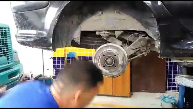 Suspensão Peugeot 206.