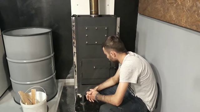 Печь для отопления гаража. Монтаж дымохода