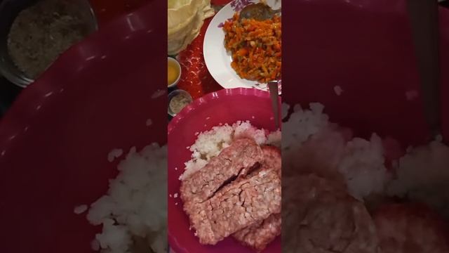 Домашние мясные голубцы смотреть онлайн