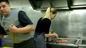 О пользе куриного бульона