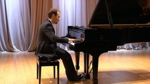 F. Chopin - Etude in A minor op. 10 no. 2 / Ф. Шопен Этюд ор.10 №2