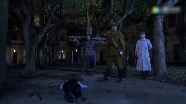 【抗日狙擊手電影】日軍以為堵住了村民，哪料遠處竟有神槍手在瞄準他！⚔️ 抗日 | Kung Fu #抗日 #電影 #軍旅