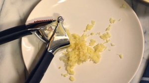 Грибок ногтей можно убрать за 15 минут обычным... Это есть дома у каждого...