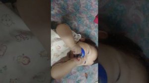 Как научить ребенка к соске