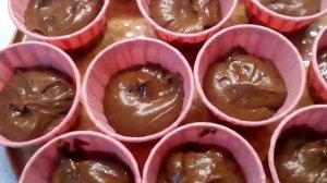 Шоколадные капкейки с вишнёвым конфитюром и шапочкой из крем чиза ( часть 1)