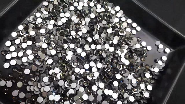 Стразы Premium холодной фиксации цвет Black Diamond - серый прозрачный(Ю.Корея) смотреть онлайн