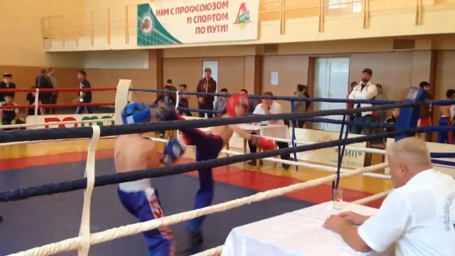 Владимир Габриелян_ Кикбоксинг Мин-Воды 2016 1 бой , 1 ый раунд смотреть онлайн