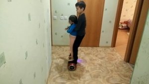 На гироскутере вдвоем hoverboard