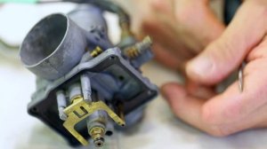 Snowmobile carburetor explainer. Adjustments and cleaning. The most important parts!