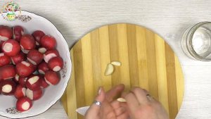 Хрустящий маринованный редис