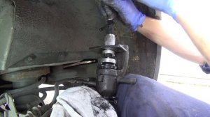 Mondeo brake piston gaiter repair and bleeding the brake line