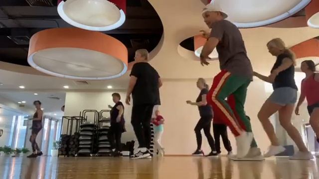 медленная бачата связка смотреть онлайн