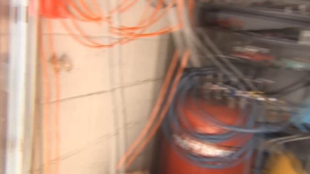 5kw military generator powers house with transformer with explination смотреть онлайн