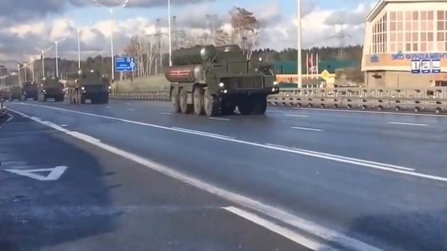 Техника с парада в Лесном городке смотреть онлайн