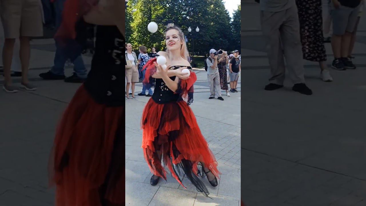 Сквер около цирка на Цветном бульваре #цирк #цветнойбульвар