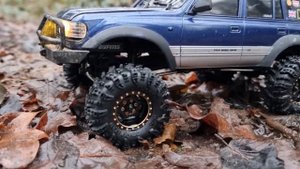 NEW FCX18 Utility Trailer from FMS - Review & Test Run
