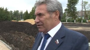 Николай Попов и Руслан Бутов проконтролировали ход строительства нового сквера