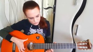 ????Как играть В ЛЕСУ РОДИЛАСЬ ЁЛОЧКА? на гитаре? на одной струне! Разбор для новичков + ?ТАБЫ!
