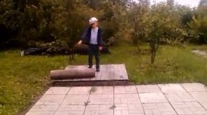 Танцующий мальчик