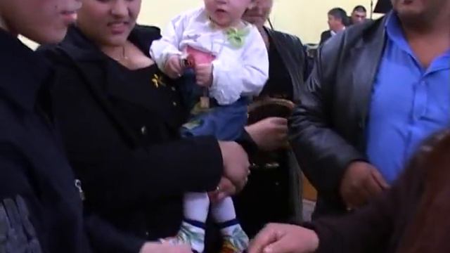 День рождение Альмира 1 год 6 смотреть онлайн