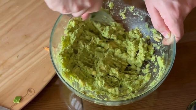 АППЕТИТНЫЙ ГУАКАМОЛЕ. Очень простой рецепт классический ГУАКАМОЛЕ