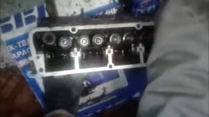 Как снять  клапана без съемника Таврия , Славута, Сэнс. (Секрет старых мотористов)