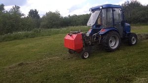 Первый сенокос 2020 Dongfeng 244. Прессуем и возим сено на зиму!