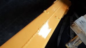 Экскаватор Мтз Заднюю установку тихонько так начал собирать.