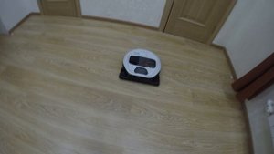 Робот-пылесос SAMSUNG SR10M7010UW  в Работе!