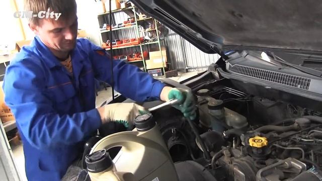 Замена масла путём откачки - Шевроле Трейлблейзер смотреть онлайн