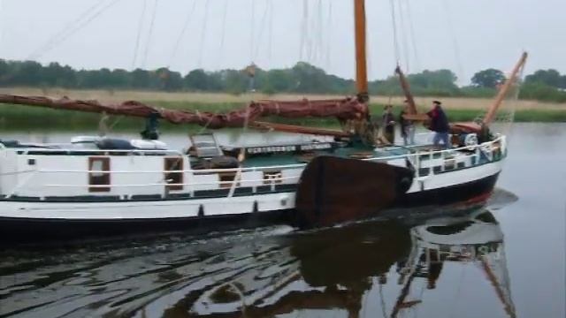 Testvideo Fujifilm Finepix F31fd "Segelboot mit Motor" смотреть онлайн