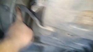 Suzuki SX4 замена фильтра бензина Часть1 снятие бензобака gas. filter Part 1 removing the gas tan