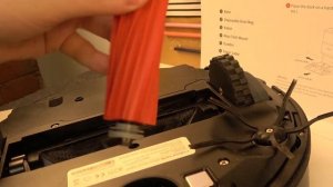 How To Attach and Install Main Brush on ROBOROCK Q7 Max+ Robot Vacuum Cleaner - Brush Maintenance