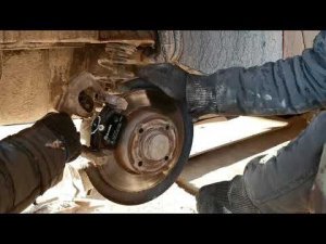 Замена задних тормозных колодок Renault Megane 2. Тормозные колодки P68024 BREMBO